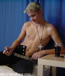 Felix A 5c46fb0c01757.jpg