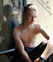 Ondre 5c46fd9b7f2e4.jpg