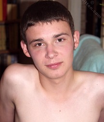 Roger 5c49a7988456f.jpg