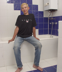 Alexey 5c4ad5845f674.jpg