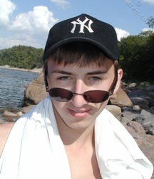 Tonny  5c4af0743d4cb.jpg