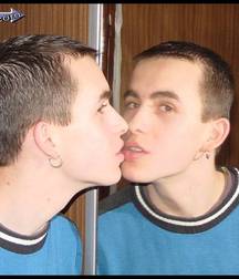 Alex 5c4af269b676a.jpg