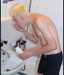 Alex 5c4af3829822a.jpg