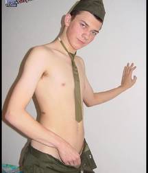 Daniel  5c4af6b8e8d55.jpg