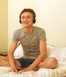 Janek B 5c4d5b2dafcbe.jpg