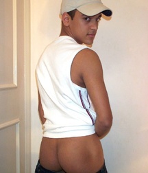 Licky 5c4eca6b6e591.jpg