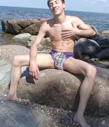 Tonny 5c52c9a5a8dc0.jpg