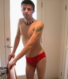 Red Briefs  5c52d38ff12ca.jpg