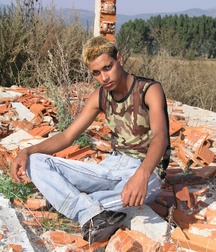 Yanko 1 5c56d87e7d24d.jpg