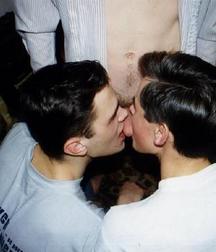 Jim, Vas et Theo 5c597f1c63073.jpg