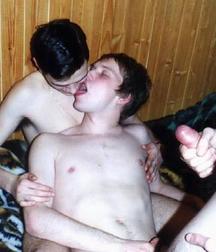 Jim, Vas et Theo 5c597f60c1277.jpg