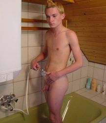 Dani B 5c5aa15ea896d.jpg