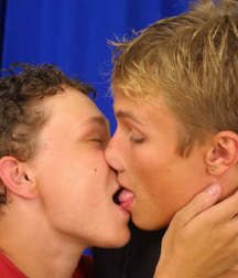 Jenya and Dima 5c5c12588b826.jpg