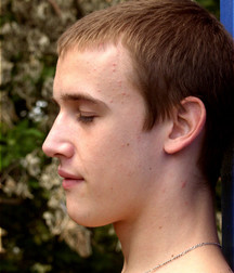 Violet Boy 2 5c5d4af29cc1f.jpg