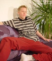 Micky  2 5c5ec8cc41306.jpg