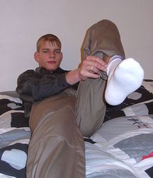 Tomas  5c5ff3932d144.jpg
