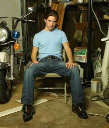 Andrew 5c600b56efbad.jpg