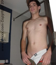 Alex  5c629fdd0f945.jpg