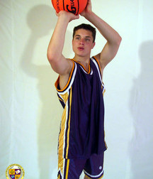 Karlis 5c69123e45eca.jpg