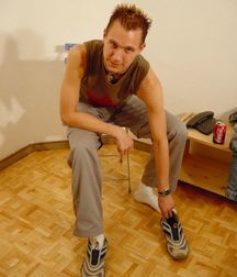 Alexander B 5c6bc0e15800e.jpg