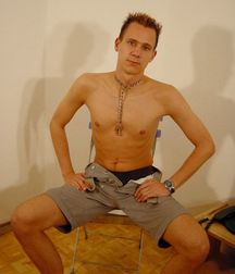 Alexander B 5c6bc1058e3bd.jpg