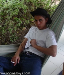 Andres B 5c6bc2f1bfa0c.jpg
