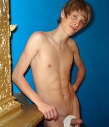 Teddy 5cc698fce3fe5.jpg