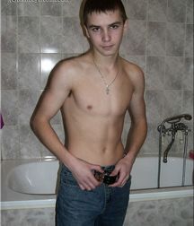 No sex just nude, and a bath. 5cc69be279caa.jpg