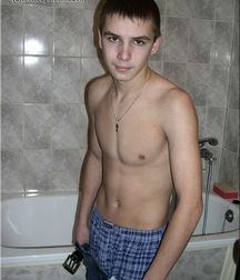 No sex just nude, and a bath. 5cc69bebd1588.jpg