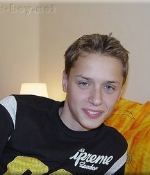Elias C 5cce7a391a7e0.jpg