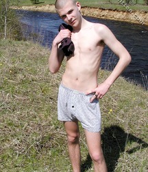 Alex 5cd2763427ba2.jpg