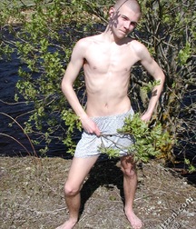 Alex 5cd276410ac68.jpg