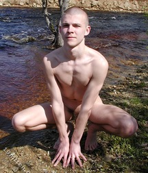 Alex 5cd276a1df111.jpg