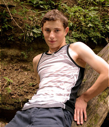 Andrew 2 5cd51449a2b03.jpg