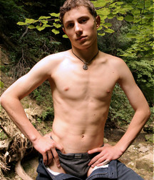 Andrew 2 5cd514e55eba6.jpg