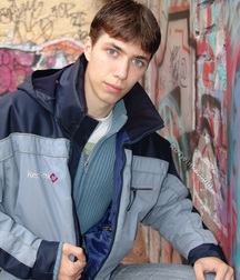 Charly 5cda66e29352a.jpg