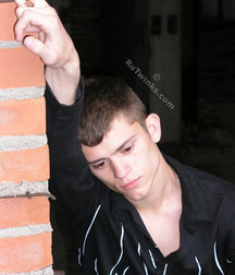 Darvin 1 and 2 5cdd11c1f1b3c.jpg