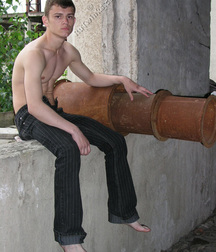 Darvin 1 and 2 5cdd1255165c4.jpg