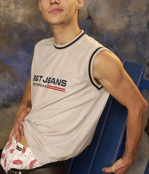 Dusan 5cde55245175f.jpg
