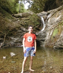 Florian 5ce0de40d0593.jpg