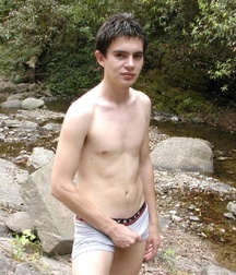 Florian 5ce0def1c70eb.jpg