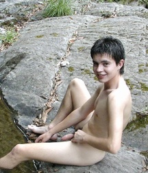 Florian 5ce0e00522c68.jpg