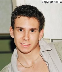 Georg 5ce4f07230977.jpg