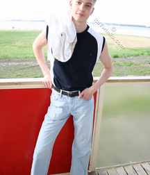 Leroy 5cea2c20c6c2a.jpg