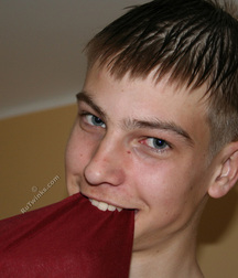 Leroy 5cea2d7387458.jpg
