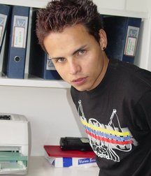 Andrew and Manuel 5cf0c5f15f691.jpg