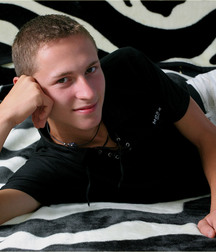 Lukas 2 5cfe0cf440be7.jpg