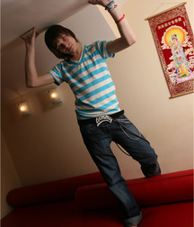 Tommy 1 5d05dfce2c419.jpg
