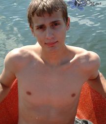Tommy 3 5d073c5eb7a96.jpg