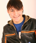 Max 5d09e6df2e008.jpg